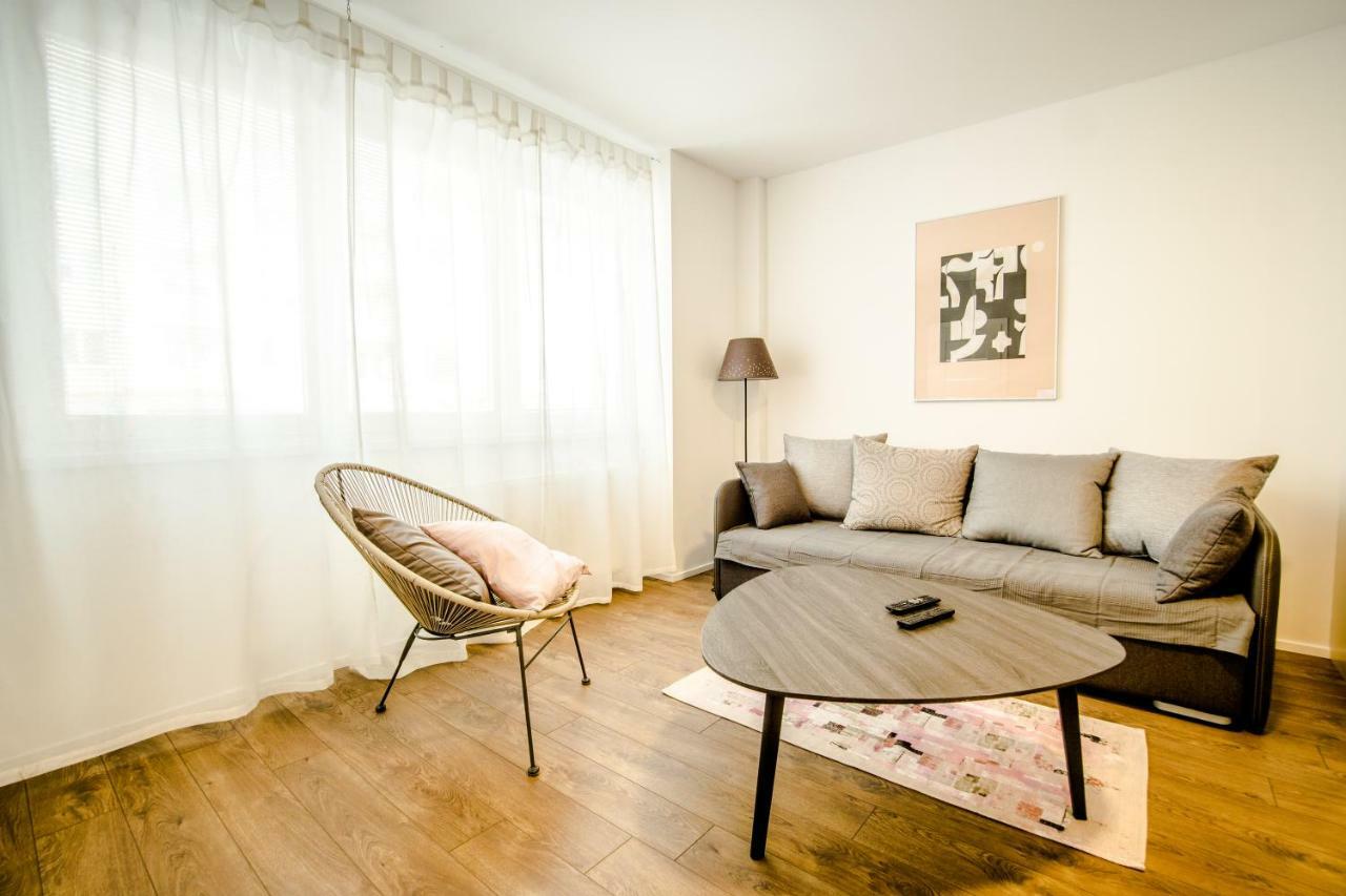 Central apartments by Kovee Bratislava Buitenkant foto